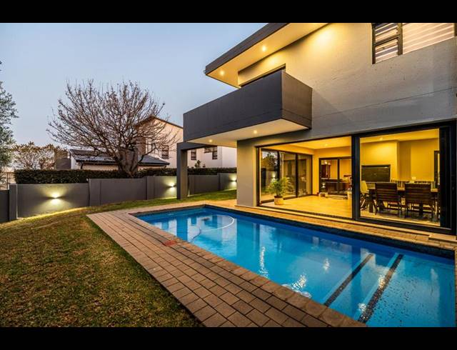 5 BEDROOM HOUSE FOR SALE IN MIDSTREAM RIDGE